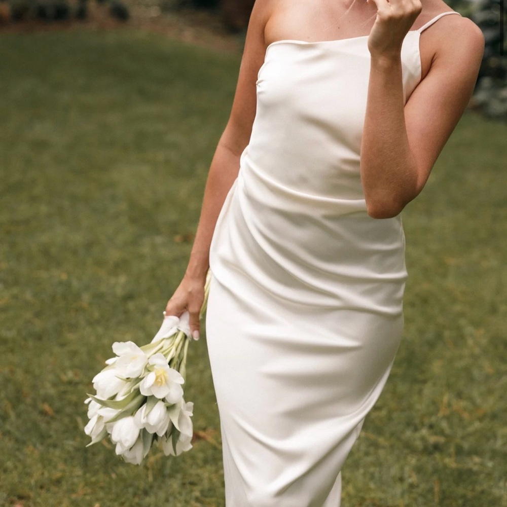 NEW WITH TAGS! Petal + Pup Luella Dress in Pearl White Size 10